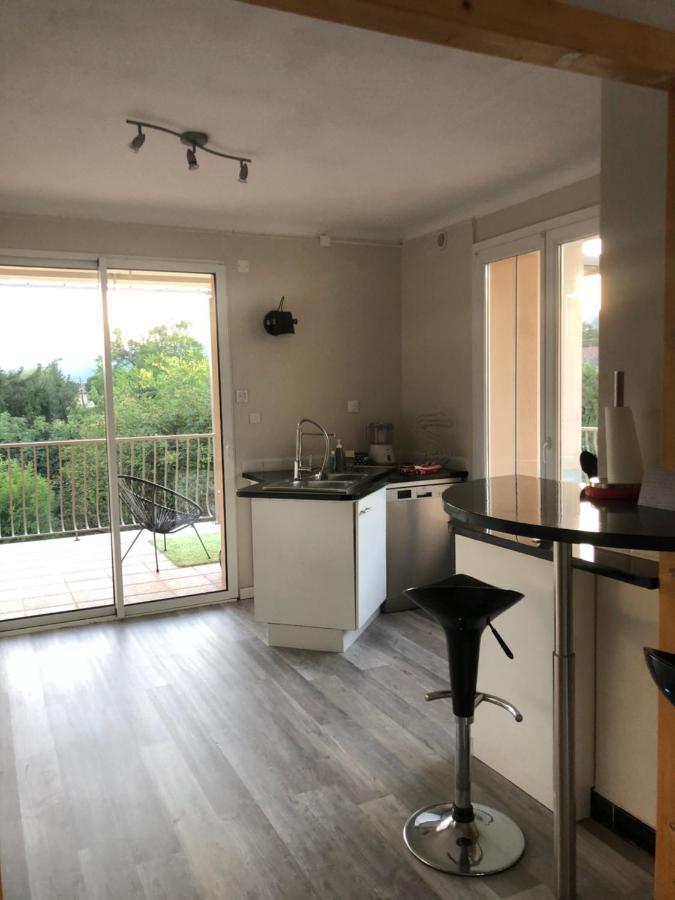 Condrieu Comme A La Maison Exterior foto